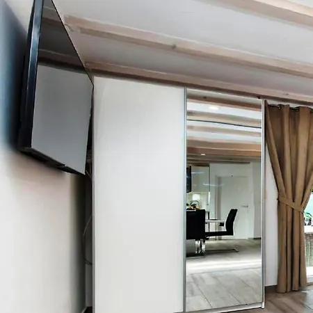 Holiday home Renata Mare Holliday House *