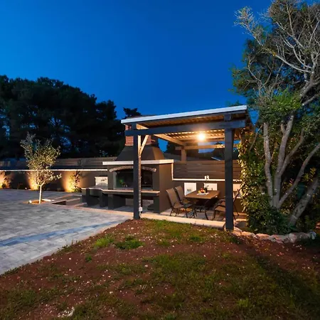 Holiday home Renata Mare Holliday House