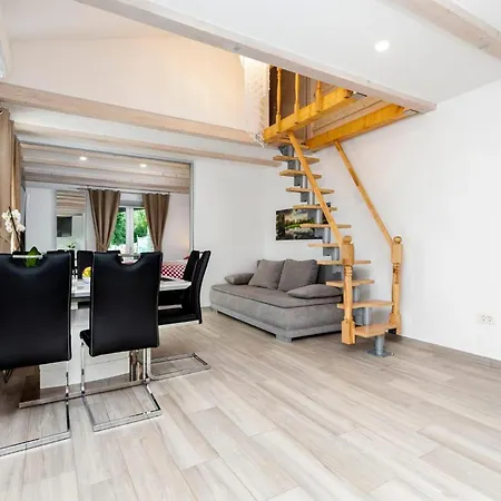 Renata Mare Holliday House Rovinj